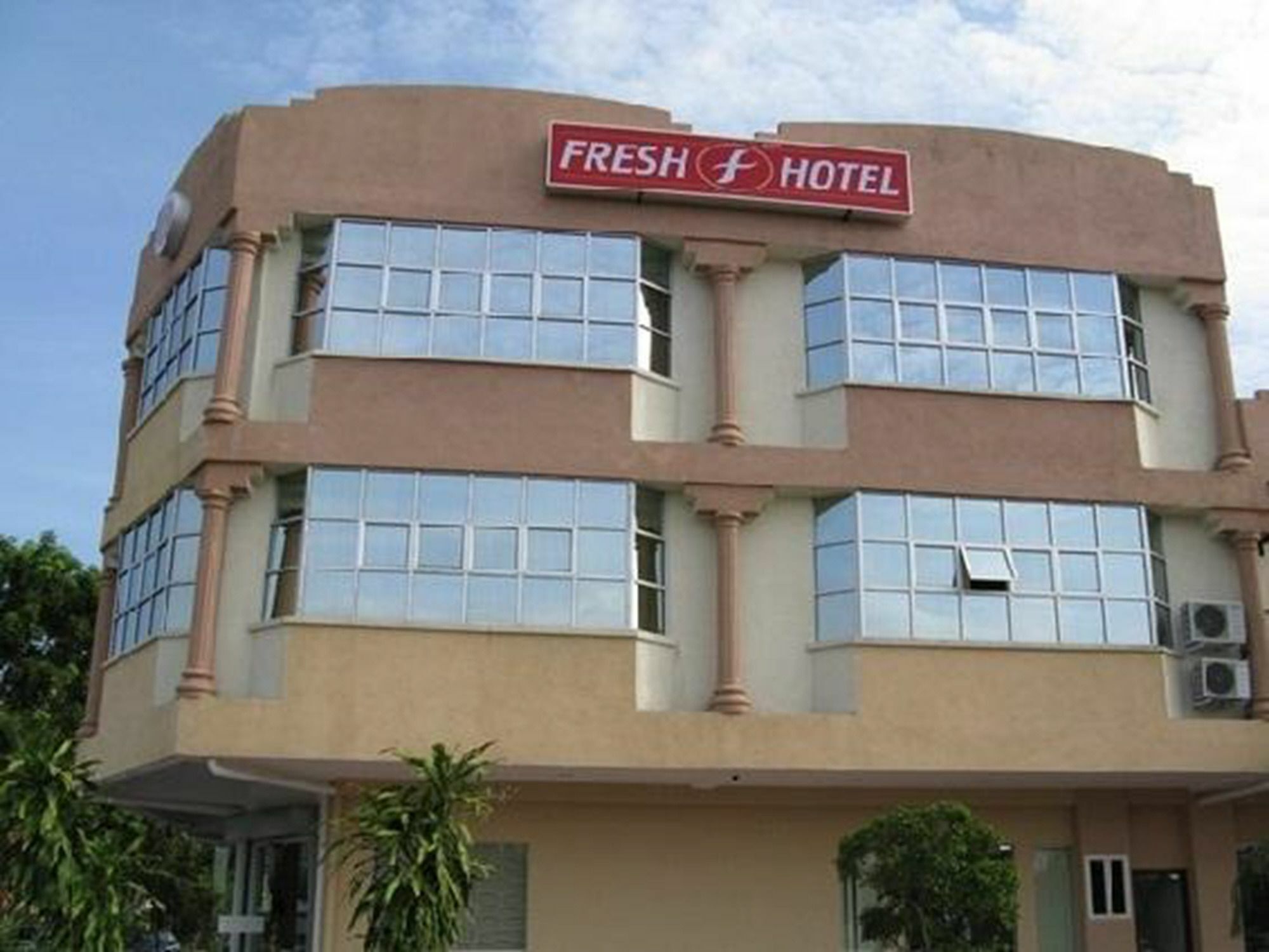 Fresh Hotel Bercham Ipoh Extérieur photo